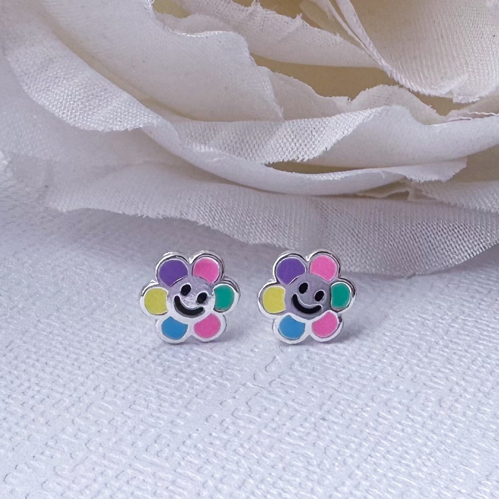 Rainbow smiley face daisy earrings